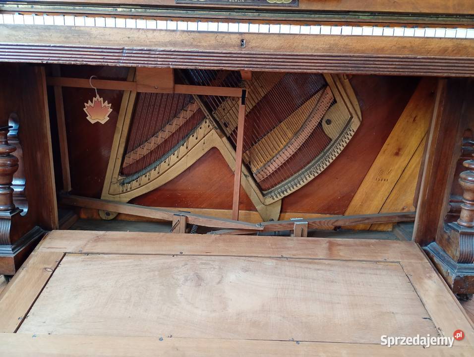 Pianino antyk WEhleben Berlin Instrumenty klawiszowe i MIDI Gniezno