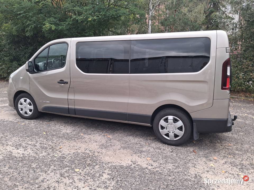 Renault Trafic 16D 126 krajowy 9 osobowy long nieuszkodzony Katowice