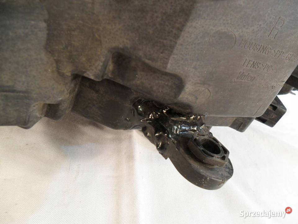 REFLEKTOR PRZÓD STRONA PRAWA SEAT ATECA wielkopolskie