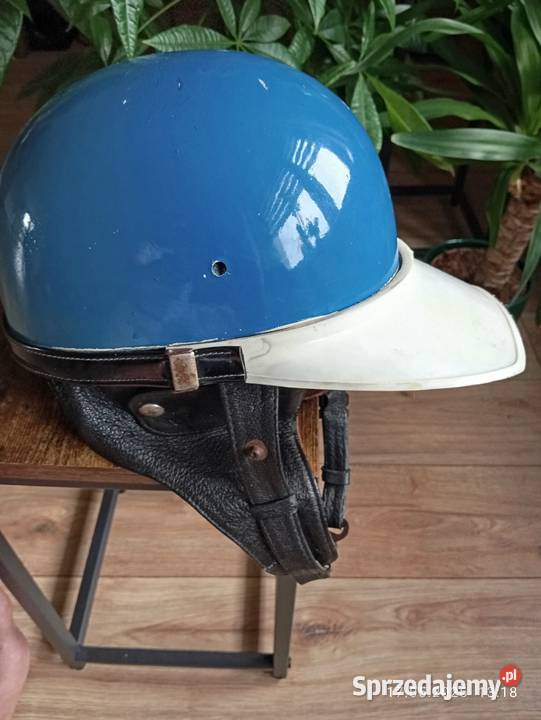 Kask orzeszek PRL retro z daszkiem Części i akcesoria motocyklowe Kielce