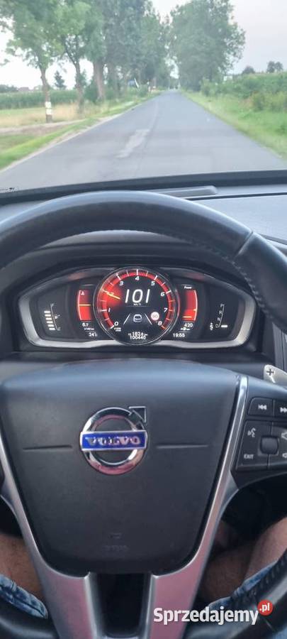 Volvo xc60 20t6 98 kmFULL WYPASZE SZWAJCARII306 Garwolin