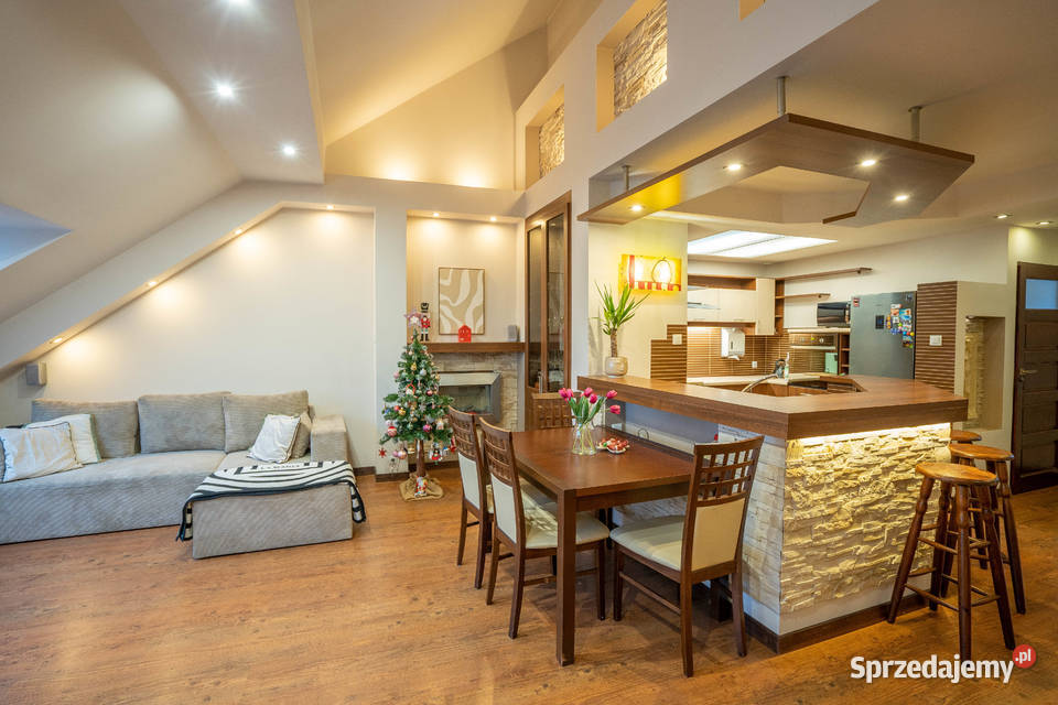 Dwupoziomowe mieszkanie z antresolą Nowe Miasto własność