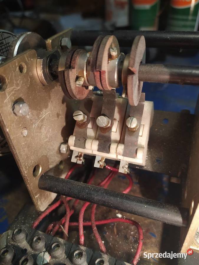 mechanizm załączający 1 fazę 10A w 3 włącznikach Warszawa