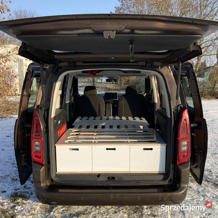 Zabudowa turystyczna kempingowa Combo ProAce Bydgoszcz