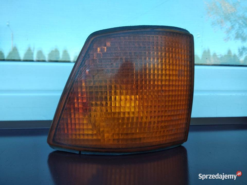 BMW 7 E32 kierunkowskazy przednie kierunki Sieradz