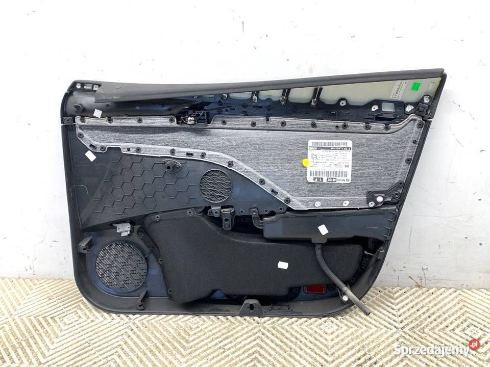 BOCZEK DRZWI LEWY PRZÓD SKODA OCTAVIA IV Kombi sprzedam