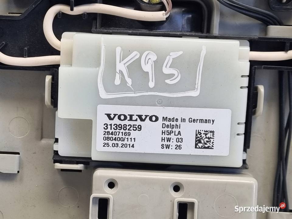 Volvo V40 II LAMPKA OŚWIETLENIA KABINY osobowe Chełm sprzedam