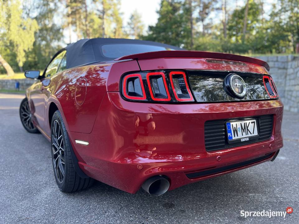 NOWE lampy LED komplet 2 do Mustanga V gen Mława