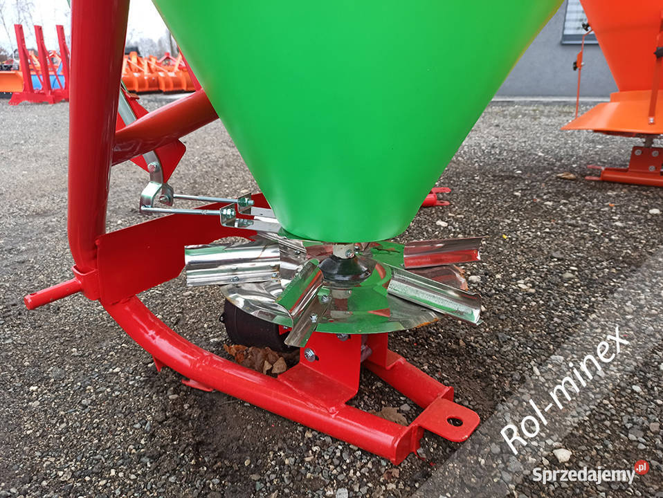 Rozsiewacz do nawozów nawozu Lejek 19 Transport Września