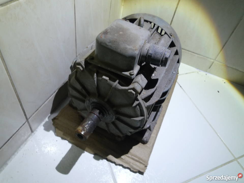 Sprzedam silnik 3 fazowy 3 KW 1400 obr min