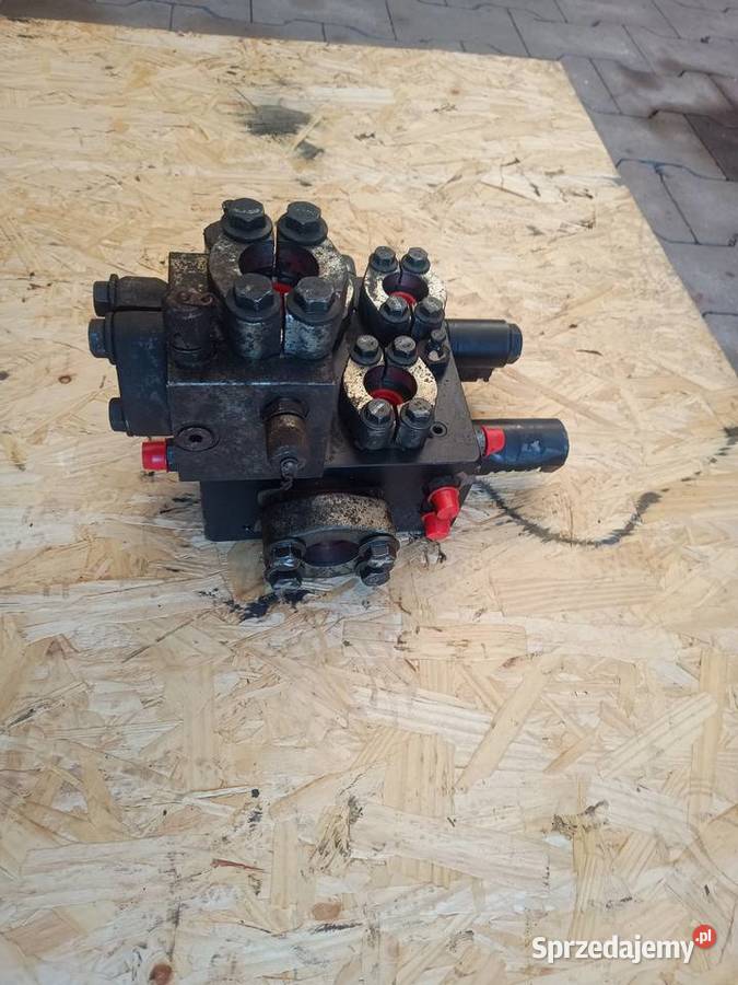 Volvo L120H zawór hydrauliczny VOE 15081291 Układ hydrauliczny Staszów