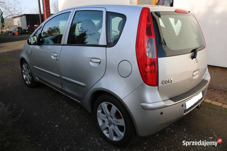 Mitsubishi Colt automat klima alu 16 opony