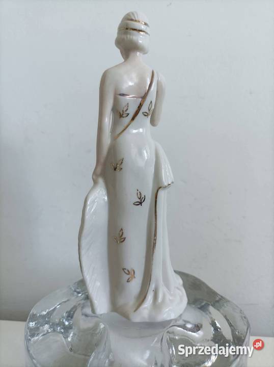 Stara porcelanowa figurka Dzierżoniów sprzedam
