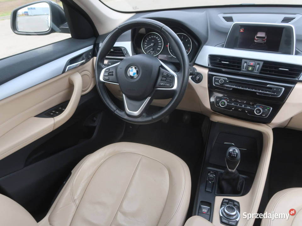 BMW X1 sDrive18d gniazdo USB dolnośląskie Bielany Wrocławskie