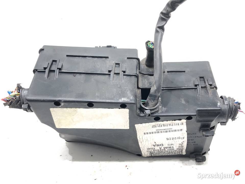 SKRZYNKA BEZPIECZNIKÓW FORD FOCUS C 3M5T14A067BC