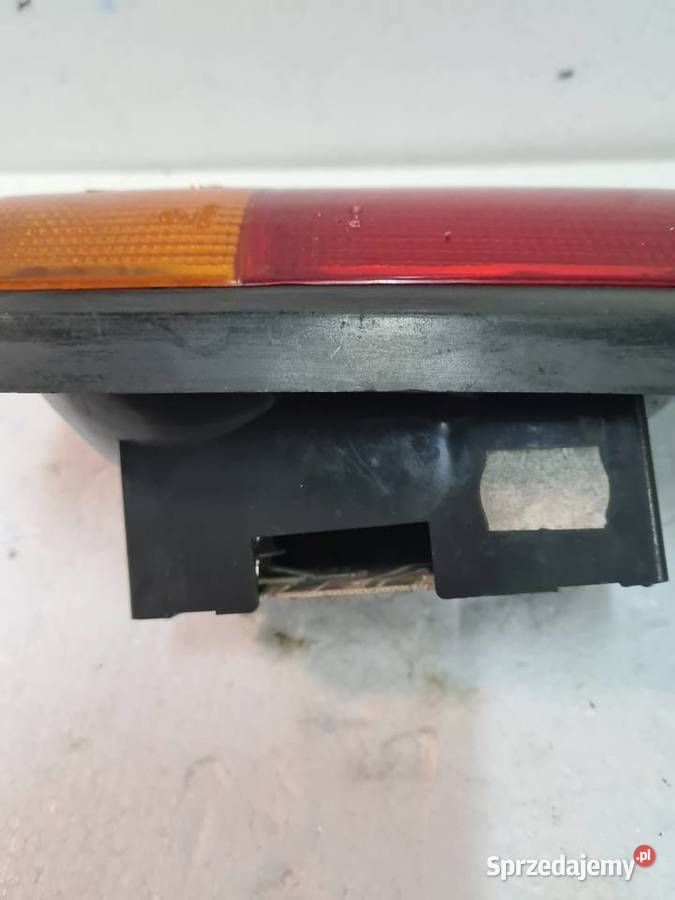 FIAT 126P EL Lampa lewy tył Kielce sprzedam