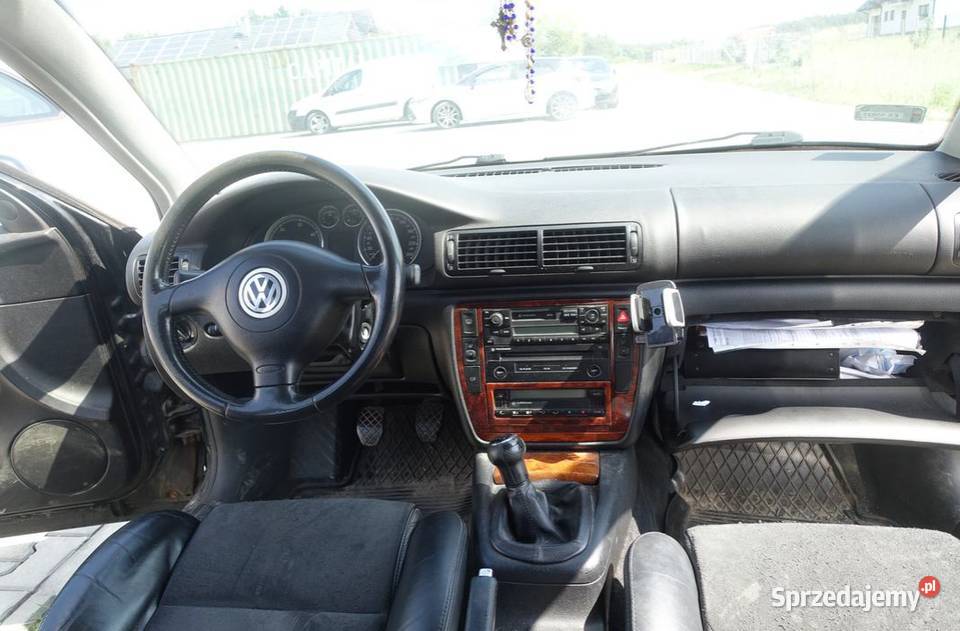 Syndyk sprzeda Volkswagen Passat 2001 NIŻSZA Łódź