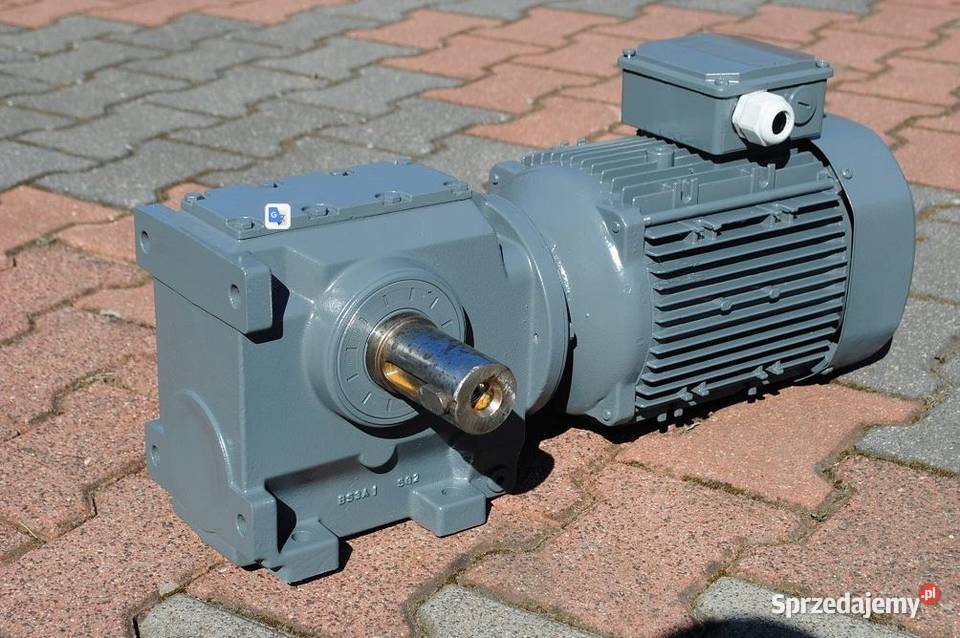 Motoreduktor kątowy 22kw 21obrmin KEB Kargowa