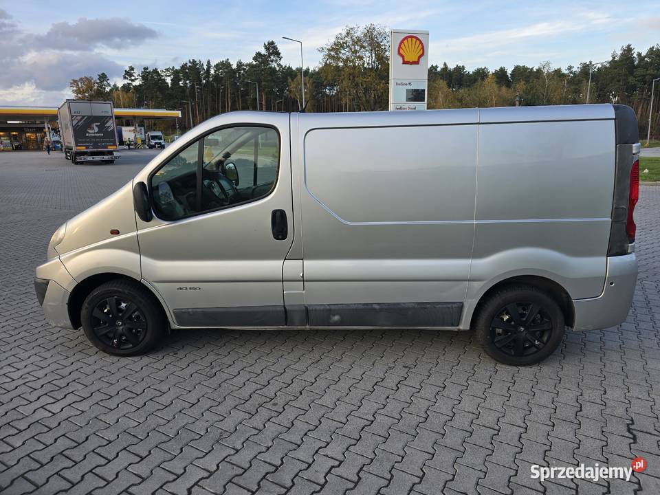 Renault trafic 25 dci lift opel vivaro Iłowa