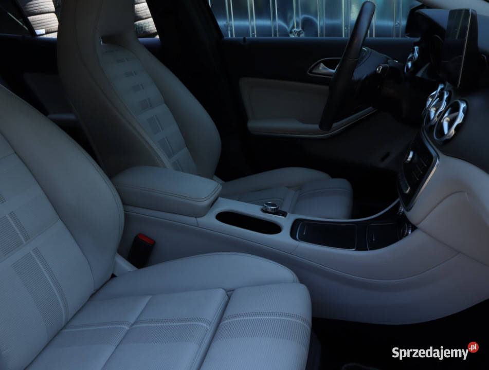 Mercedes GLA GLA 200 kamera cofania Piaseczno