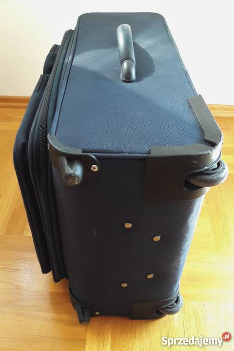 Walizka Roncato z wysuwaną rączką na 2 kółkach sprzedam