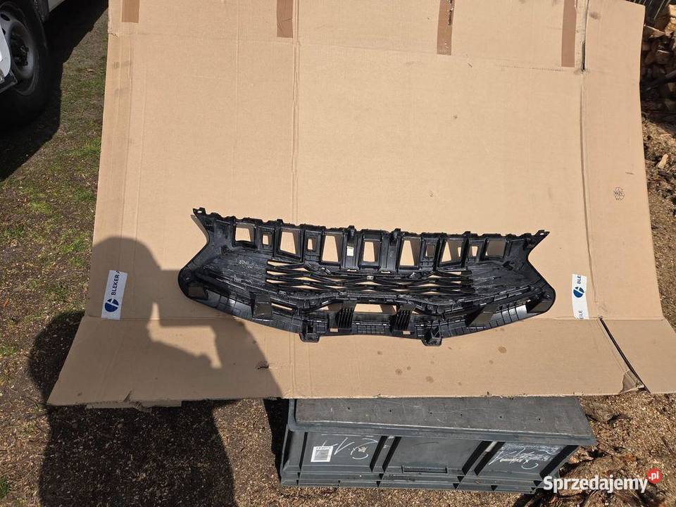 Grill atrapa chłodnicy Kia Ceed III Lift sprzedam