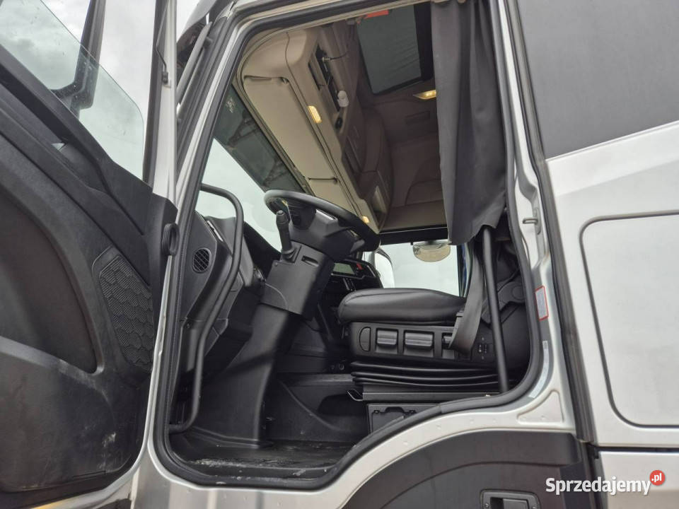 Iveco as 490 Samochody ciężarowe Komorniki
