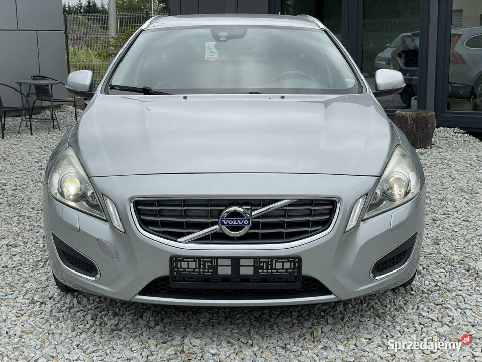 Volvo V60 16 D2 115 2012 skóry climatronic hak podgrzewane fotele dolnośląskie Wrocław sprzedam