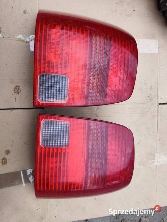Lampy tył VW Passat B5 kombi