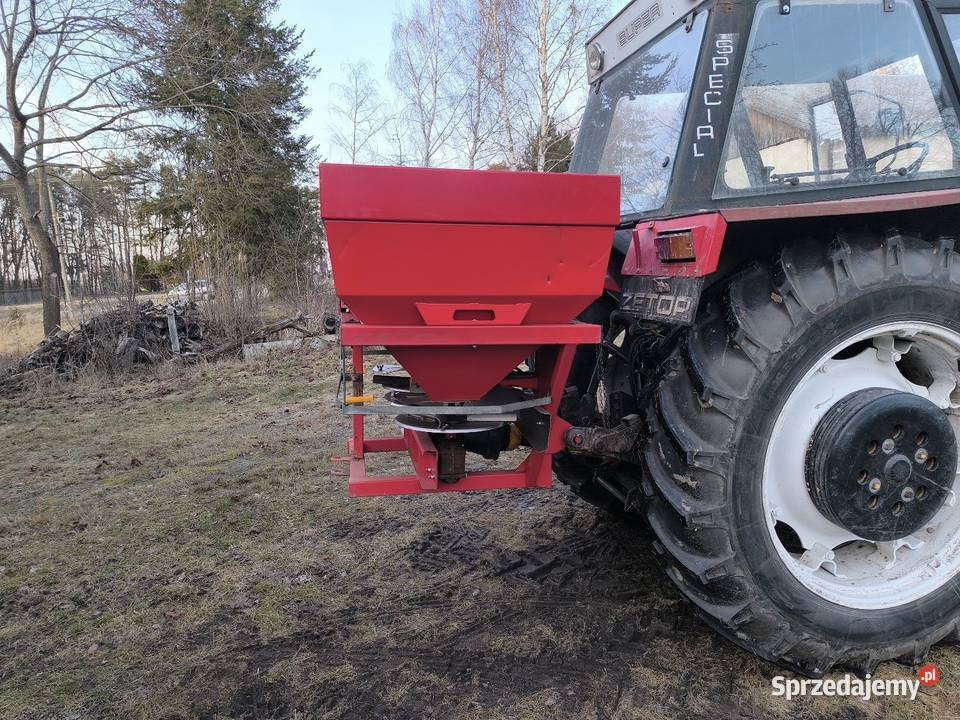 Rozsiewacz nawozów dwutarczowy N056 sprzedam