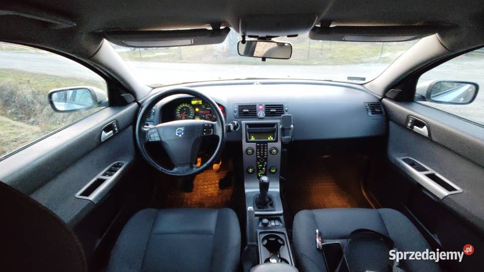 Volvo V50 20 D klima pdc hak bez rdzy ESP dolnośląskie Środa Śląska sprzedam