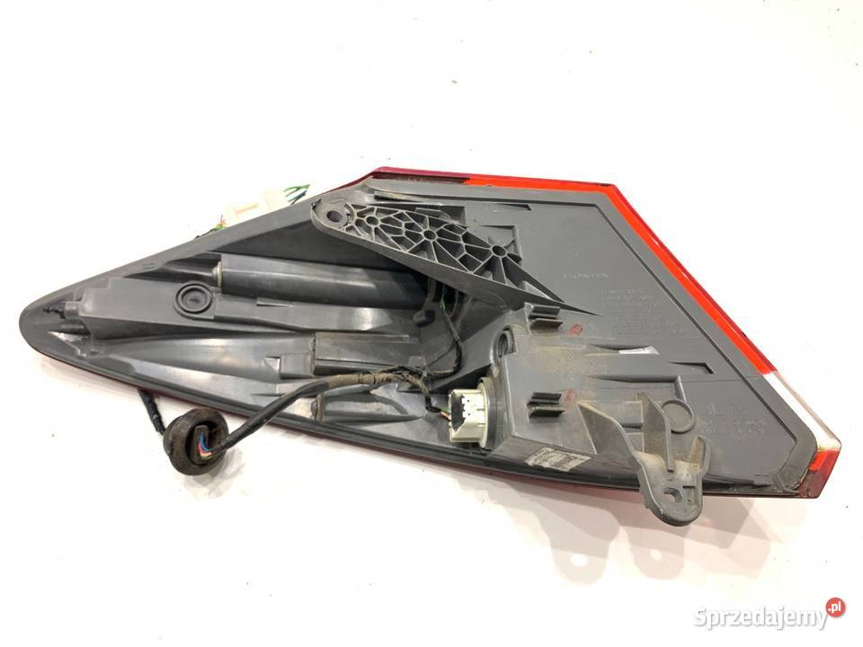 LAMPA PRAWY TYŁ HONDA CIVIC IX Hatchback ŚWIATŁO