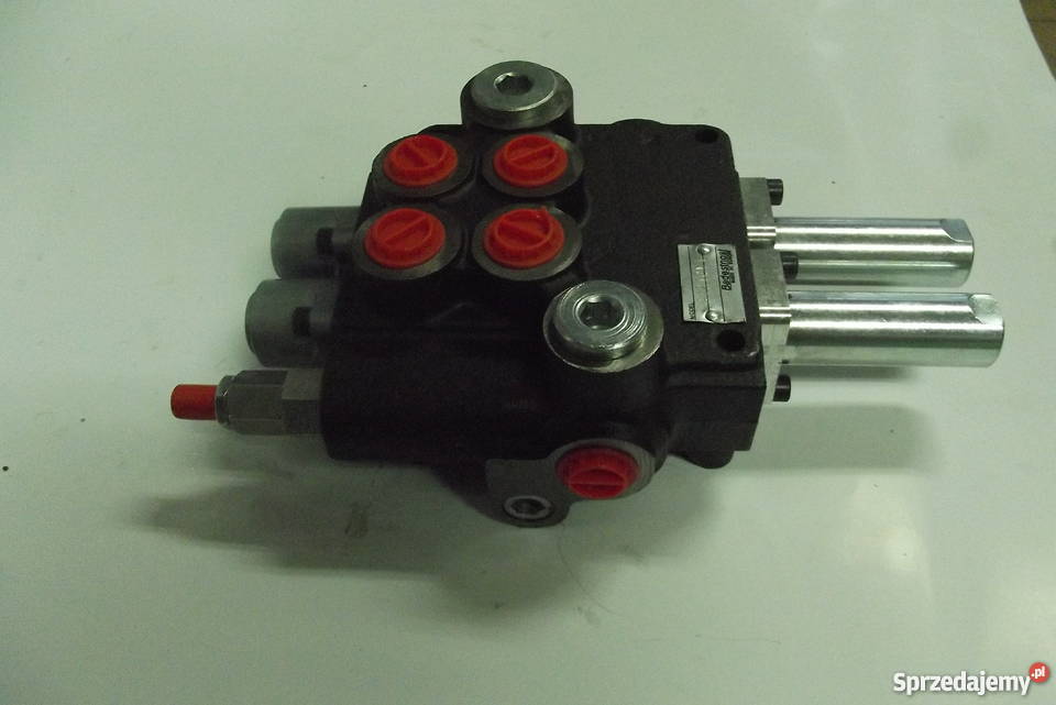 Rozdzielacz 2 sekcje pod joystick 80L Parczew