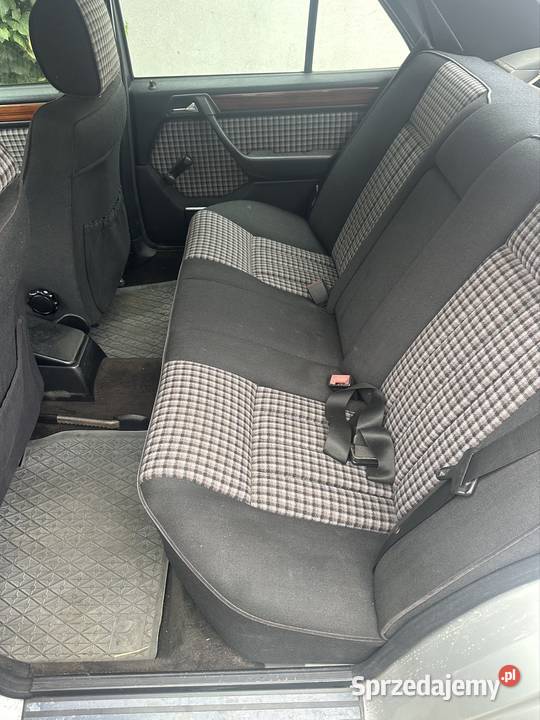 Mercedes Benz E 124 25 D