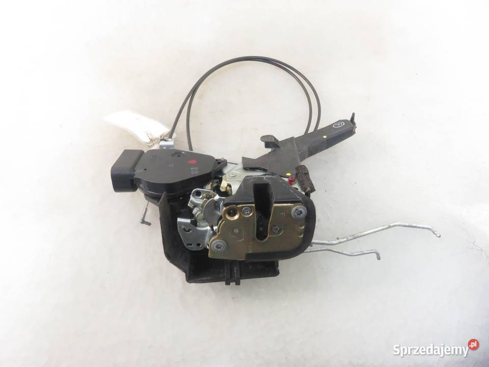 ZAMEK PRAWY PRZEDNI TOYOTA RAV 4 II