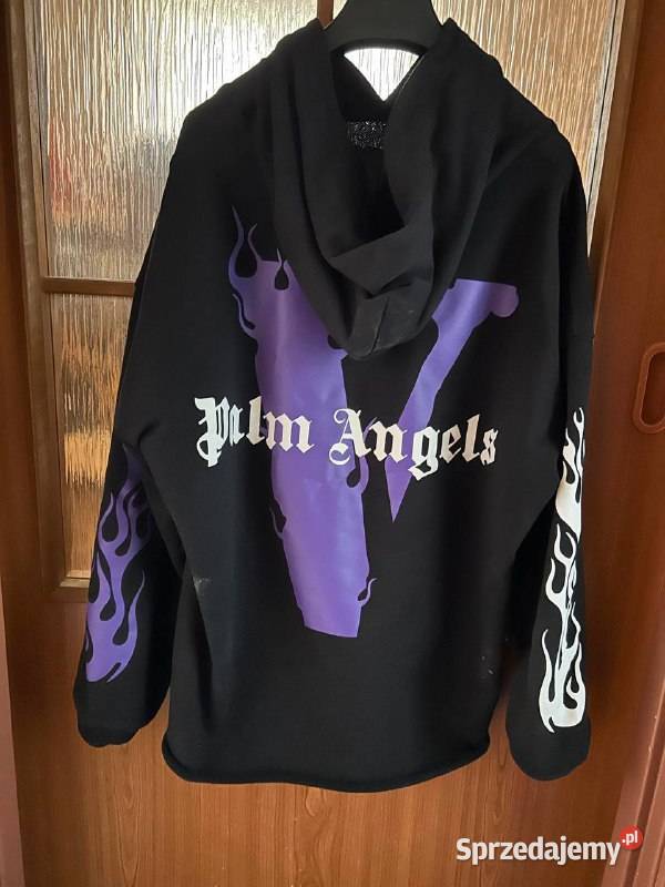 Vlone x Palm Angels store hoodie