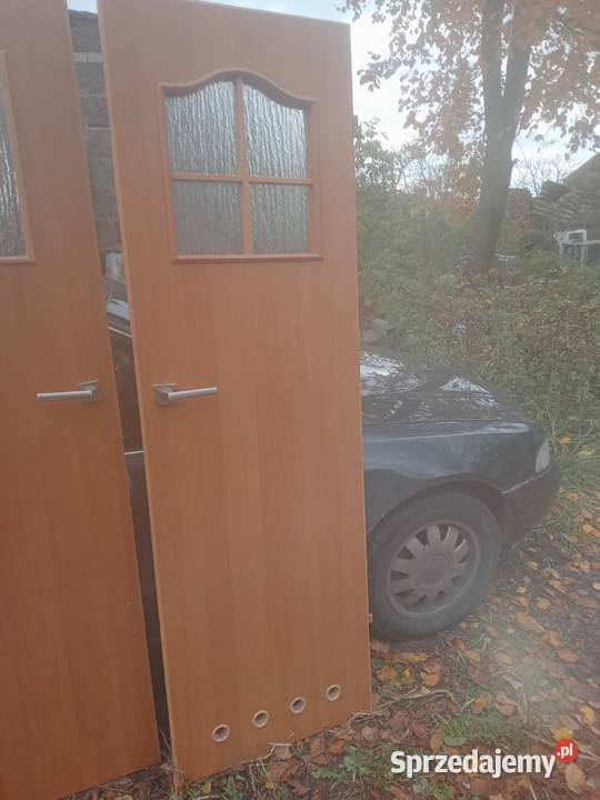 Drzwi wewnętrzne brązowe z szyba 60 70 80 90 Drzwi wewnętrzne Brzozówka