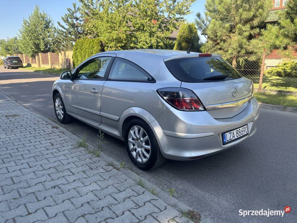 Opel Astra GTC 14 Benzyna Nowy rozrząd 2 Kpl kół lubelskie Zamość