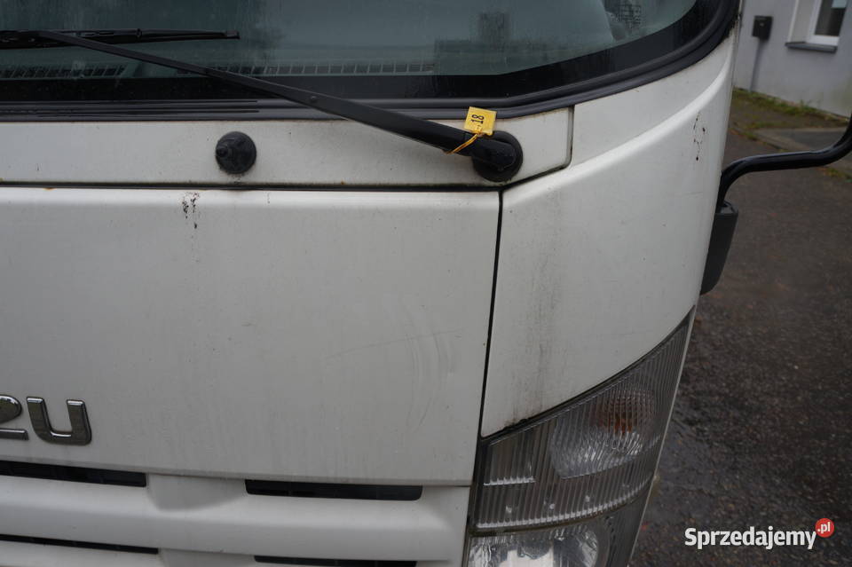 Samochód ISUZU NMR 85 śląskie Tychy