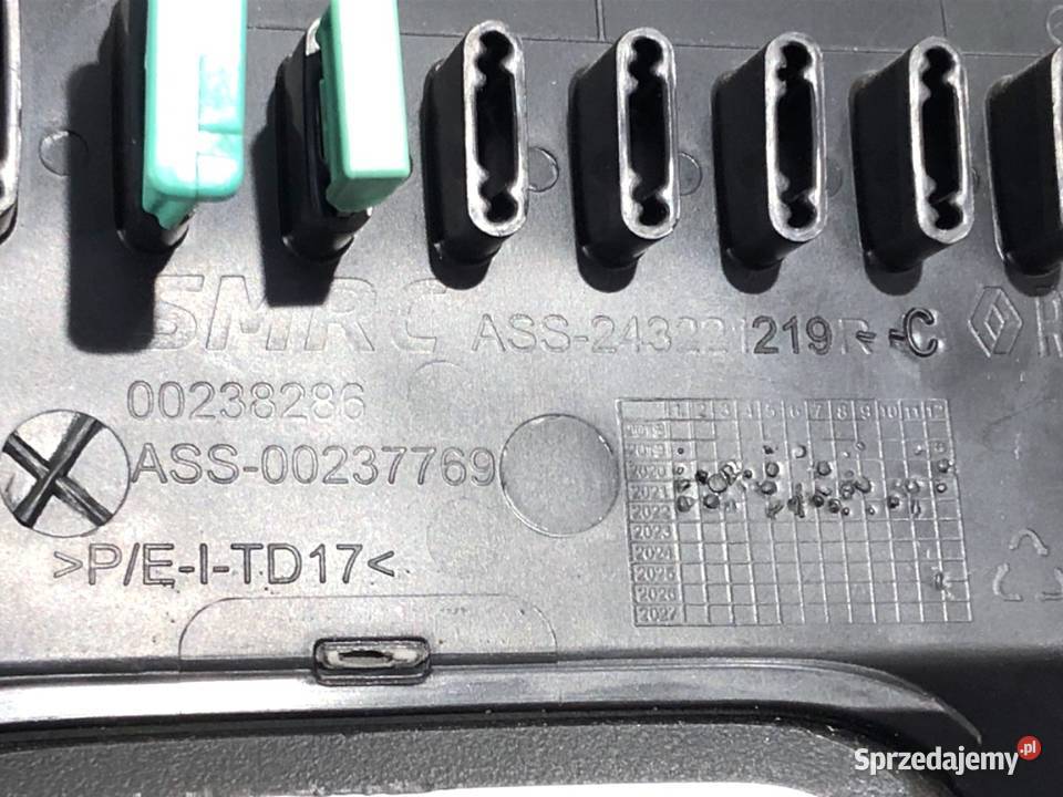 SCHOWEK KIEROWCY RENAULT EXPRESS Minivan osobowe