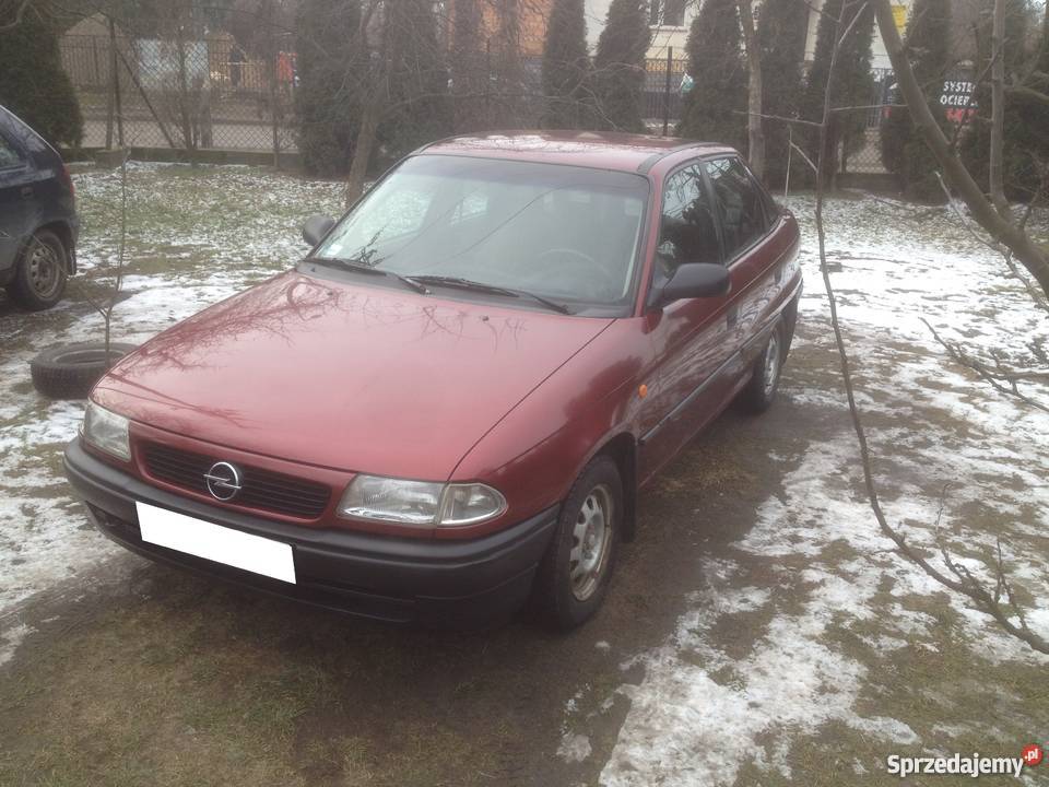 Okazja Opel Astra F 14 z 1997 rSedanSalon Polska Astra