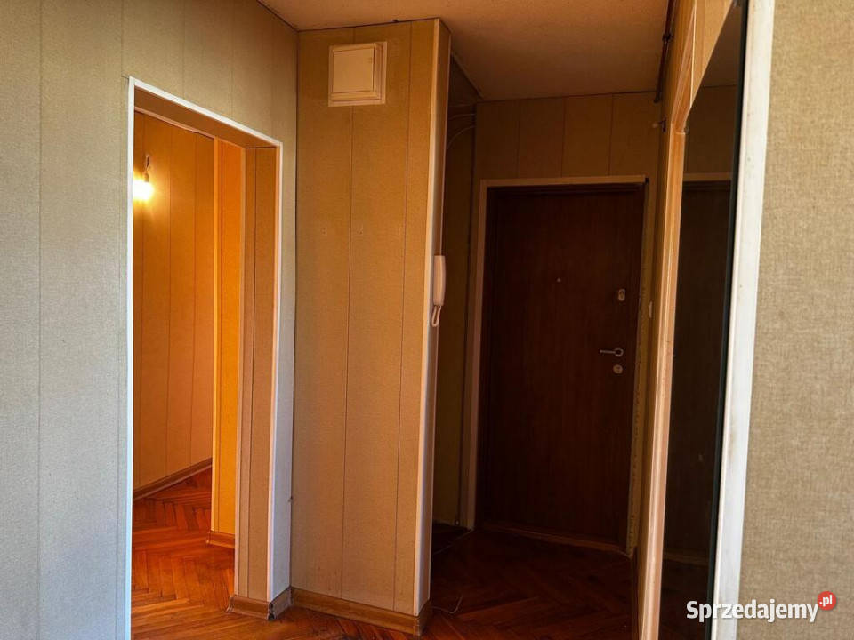 Na sprzedaż mieszkanie o pow 63m2 do remontu Rok budowy 1978 Piotrków Trybunalski sprzedam