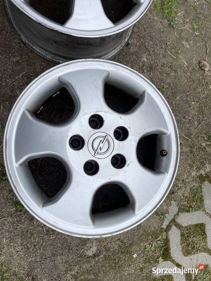 Sprzedam Felgi aluminiowe i kołpaki Ostrów Lubelski sprzedam