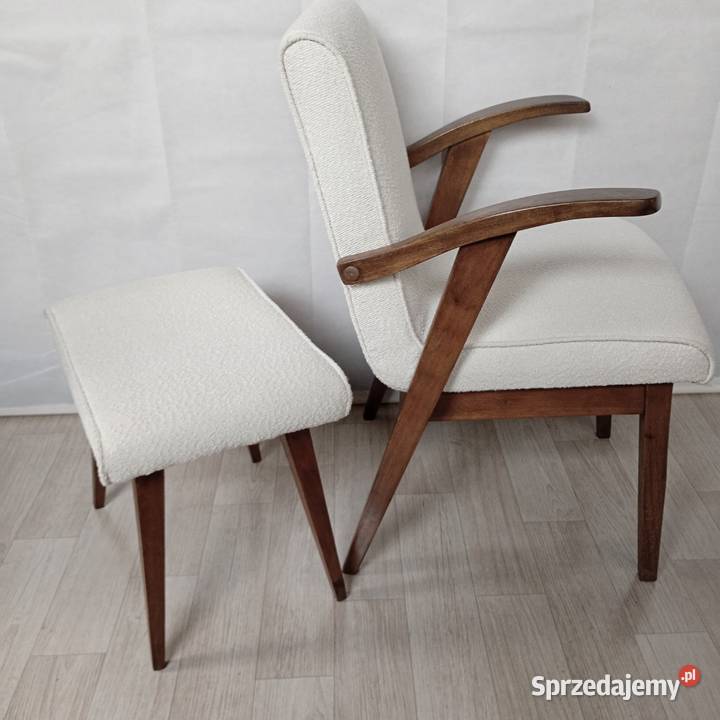 Fotel typ 300 123 M Puchała PRL z podnóżkiem wielkopolskie Puszczykowo sprzedam