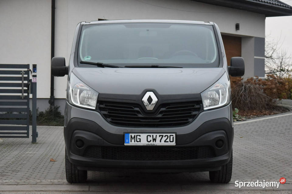 Renault Trafic 16D 8Osobowy Navi 2 KPL Kół Majdan Sieniawski sprzedam