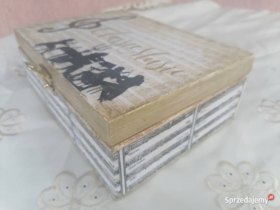 szkatułka świecznik muzyka kultura Sierpc