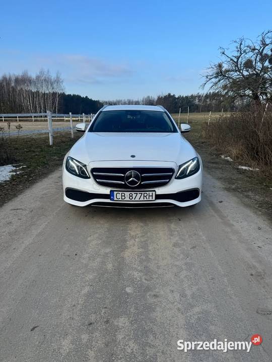 MercedesBenz Klasa E W213 20 300 HYBRYDA PLUGIN Wólka Abramowicka