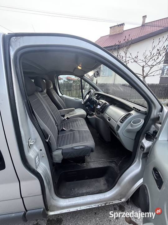 Renault trafic 9 osobowy klimatyzacja Białystok