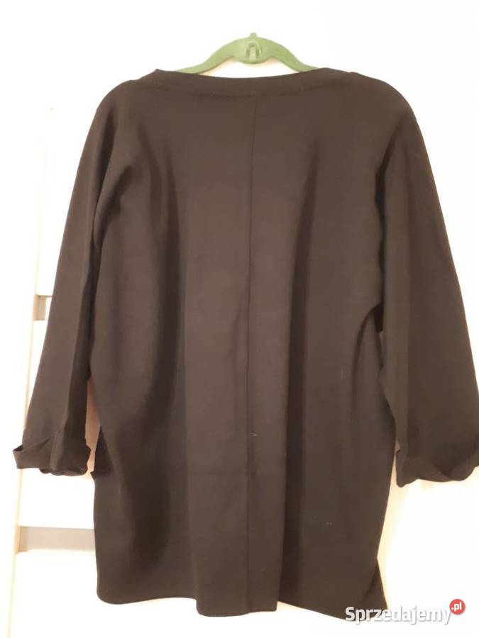 Bluza qs czarna z dwiazdą z cekinów Stargard