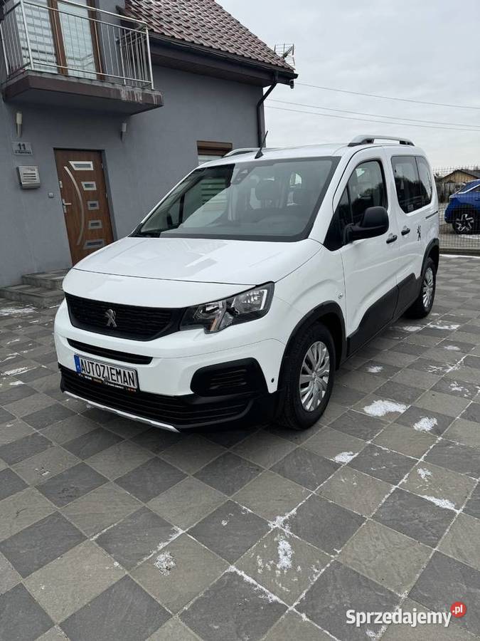 Peugeot Rifter 7 osób2019poj 12 benzynaprzebieg Ciechocinek sprzedam